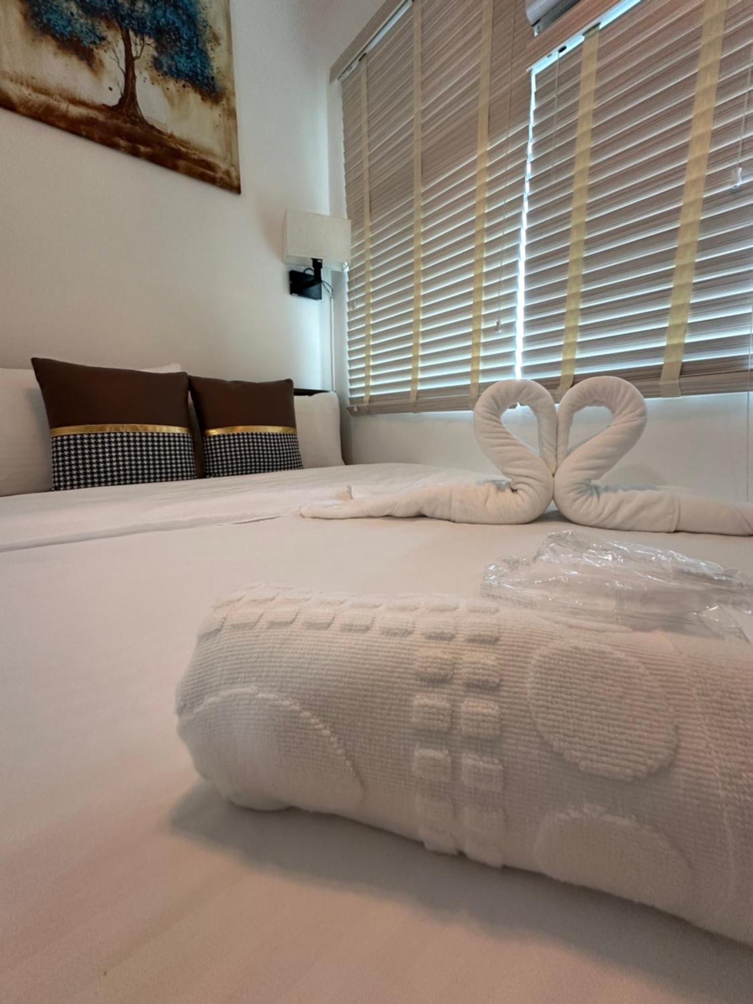 Studio One Condominium, Alabang - Bluu - Fiber Wi-Fi, Netflix-Ready Muntinlupa City Εξωτερικό φωτογραφία