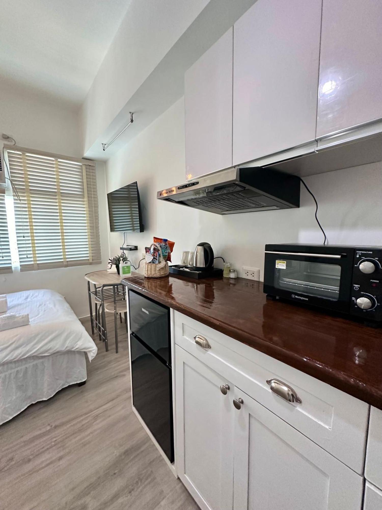 Studio One Condominium, Alabang - Bluu - Fiber Wi-Fi, Netflix-Ready Muntinlupa City Εξωτερικό φωτογραφία