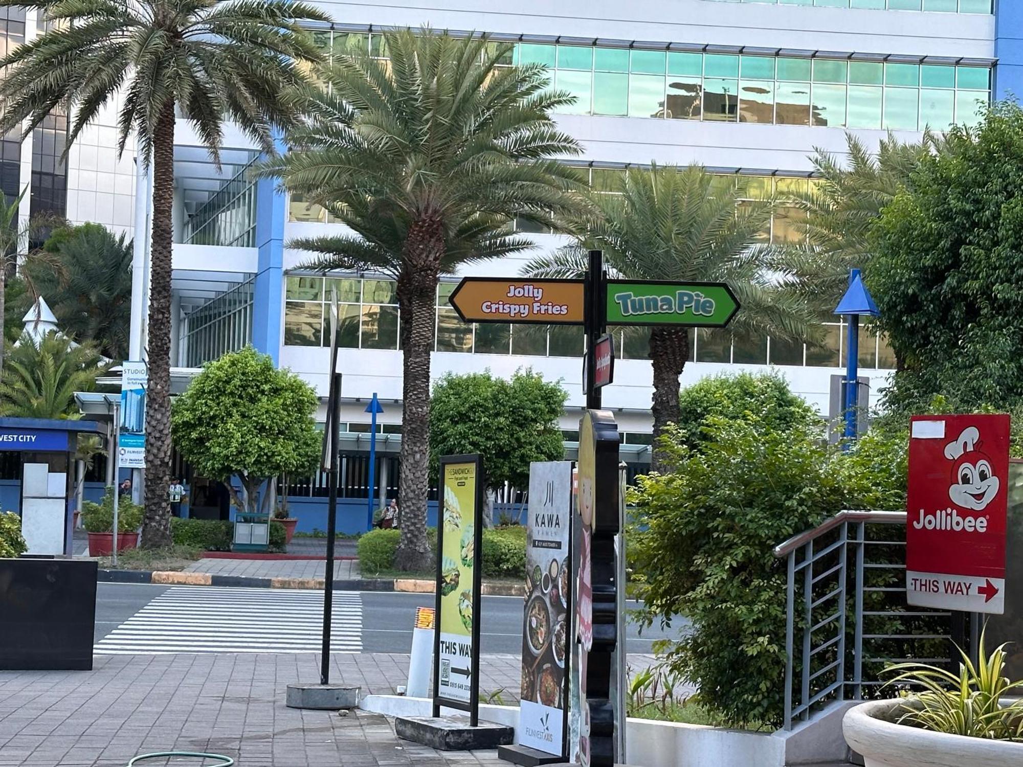 Studio One Condominium, Alabang - Bluu - Fiber Wi-Fi, Netflix-Ready Muntinlupa City Εξωτερικό φωτογραφία