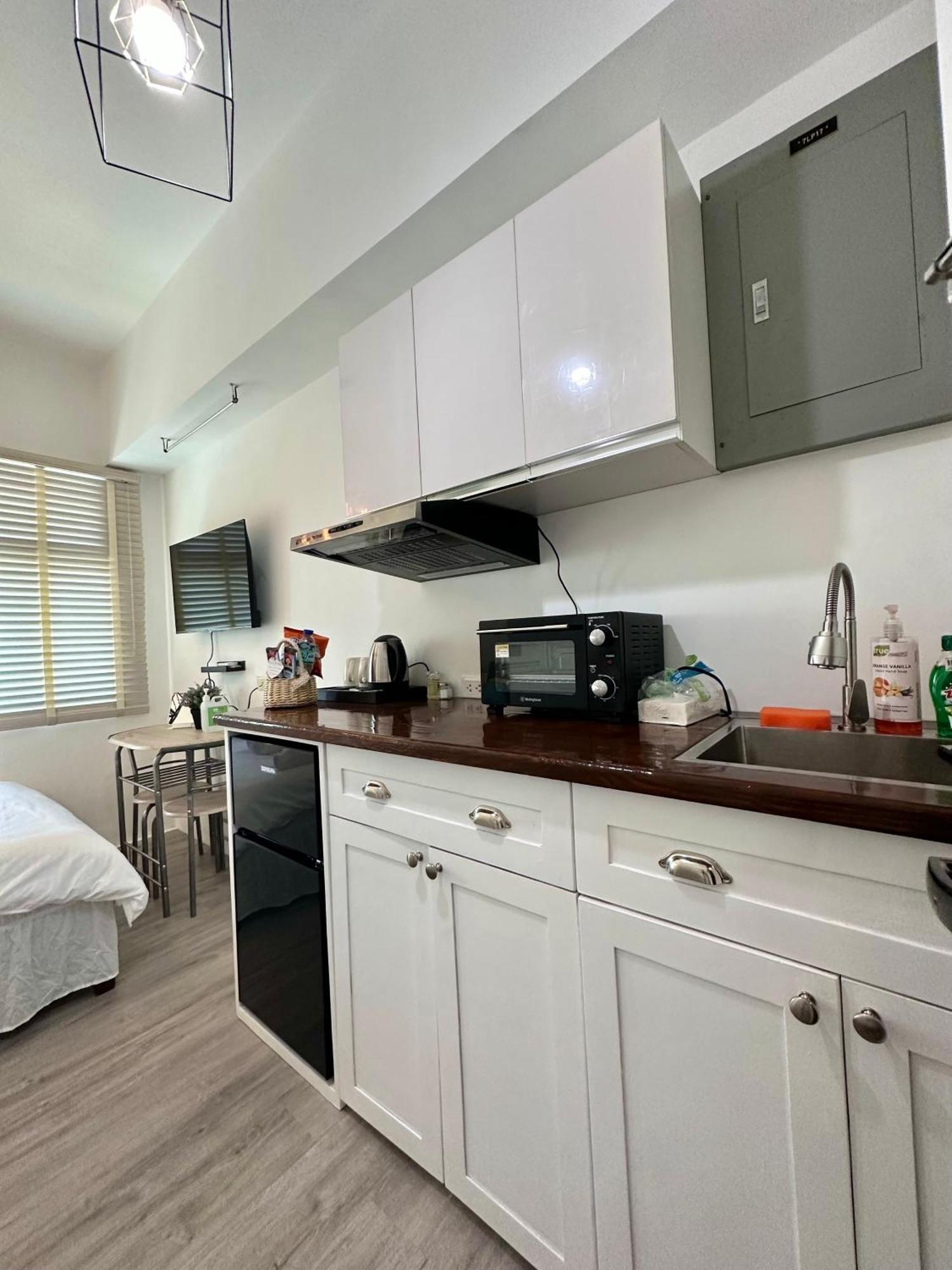 Studio One Condominium, Alabang - Bluu - Fiber Wi-Fi, Netflix-Ready Muntinlupa City Εξωτερικό φωτογραφία