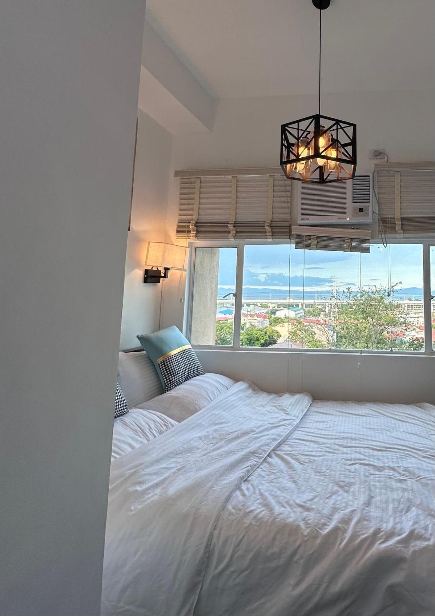 Studio One Condominium, Alabang - Bluu - Fiber Wi-Fi, Netflix-Ready Muntinlupa City Εξωτερικό φωτογραφία